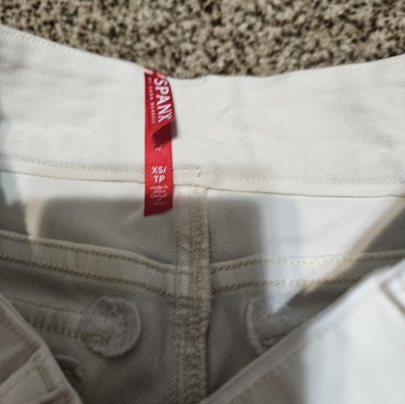 Spanx Stretch Twill Cropped Wide Leg Pants| Size XS | Cream Color - Picture 2 of 5